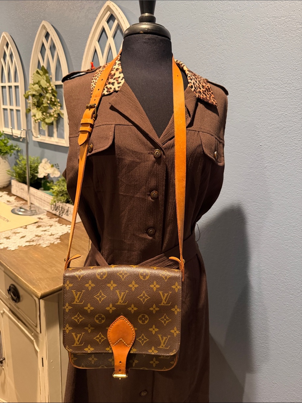 Vintage Louis Vuitton Cartouchiere cross body bag